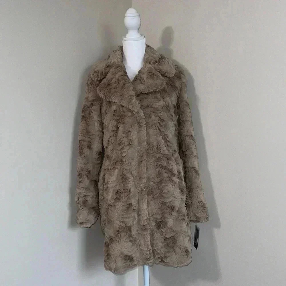 Kenneth Cole Women's Brown Notch Collar Faux Fur Coat​​ - Picture 2 of 16